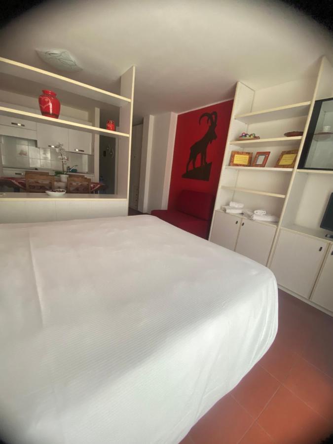 Maison Clocher Apartment Pré-Saint-Didier Екстериор снимка